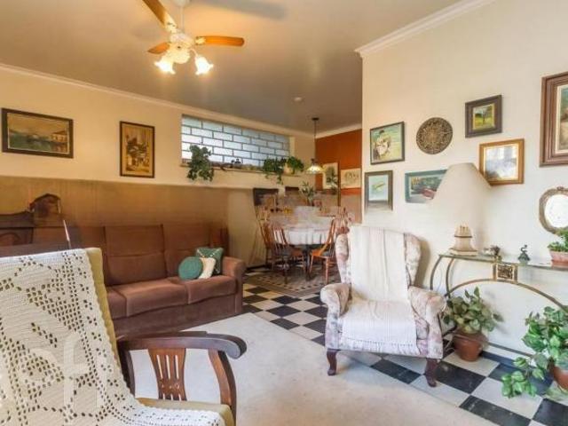 Casa à venda em Jardim Lindóia com 411 m², 6 quartos, 6 vagas