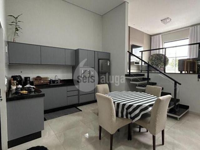 Casa à Venda em Jardim Santa Rosa 3 Dorms, 140m², R$630k