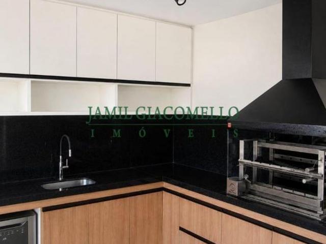 Casa à venda, em Jundiaí Jd. Ana Maria AT: 1.600,00m² 4 suítes, 6 vagas! Totalmente Reformada!