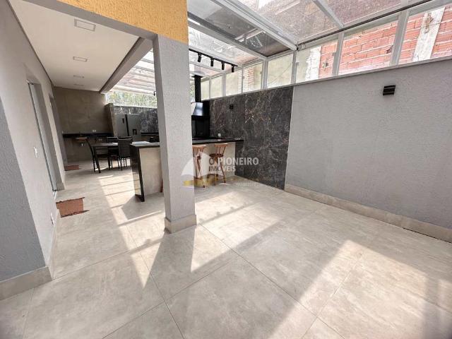 Casa à Venda em Juquehy: 3 Suítes, Piscina e Conforto