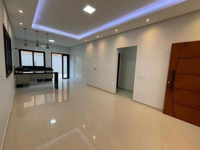 Casa térrea à Venda em Olímpia I 3 Quartos I 1 Suíte I 2 Vagas I Quintal