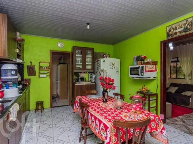 Casa à venda em Lomba do Pinheiro com 180 m², 3 quartos, 2 vagas