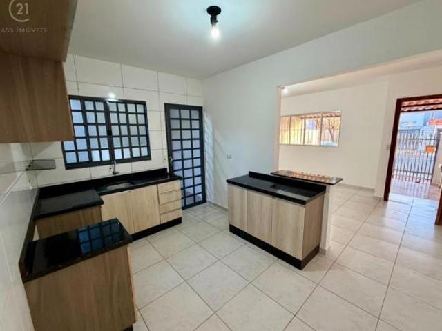 Casa à venda em Londrina, Colúmbia, com 2 quartos, com 115 m²