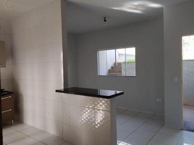 Casa à venda em Londrina, Columbia, com 2 quartos, com 80 m²