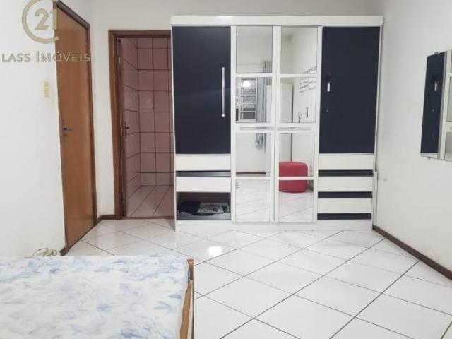 Casa à venda em Londrina, Leonor, com 3 quartos, com 160 m²