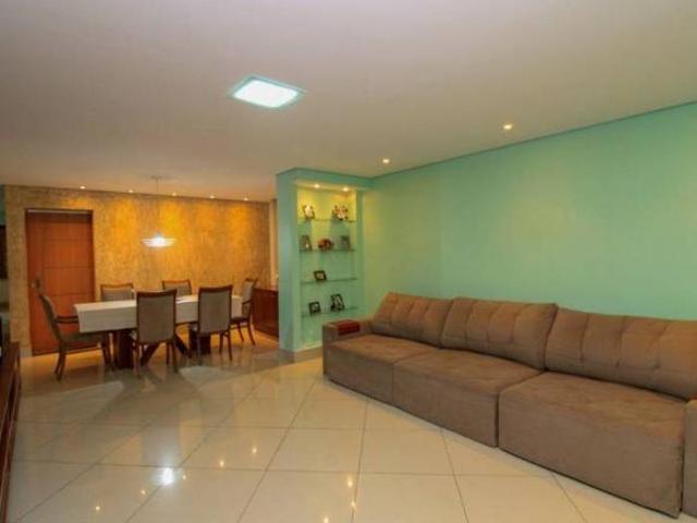 Casa á Venda em Lorena I 3 Quartos I 1 Suíte I 3 Vagas I Área de Lazer I Quintal