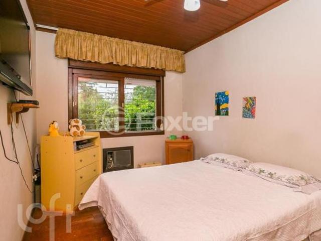 Casa à venda em Lageado com 200 m², 5 quartos, 1 suíte, 10 vagas