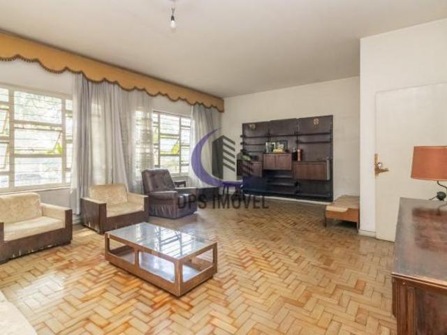 Casa à venda em Lapa