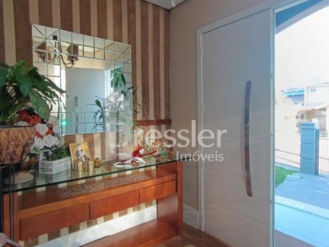 Casas 3 dormitórios Montanha