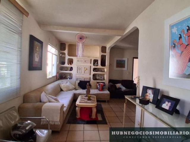 Casa à venda em Montes Claros, Morada do Parque, com 4 quartos, 290m²