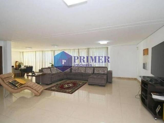 Casa à venda em Mangabeiras