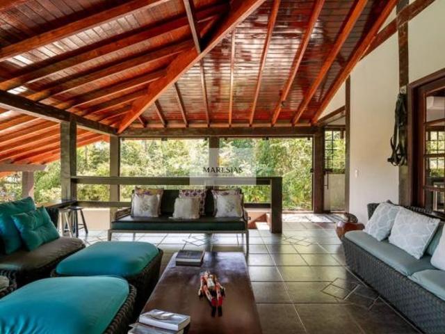 Casa à venda em Maresias