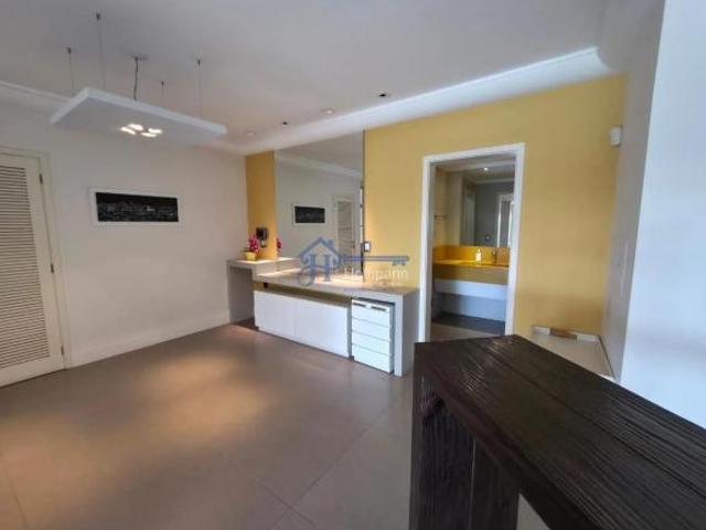Casa à venda em Novo Hamburgo, Ouro Branco Imóvel com piscina privativa e móveis planejados