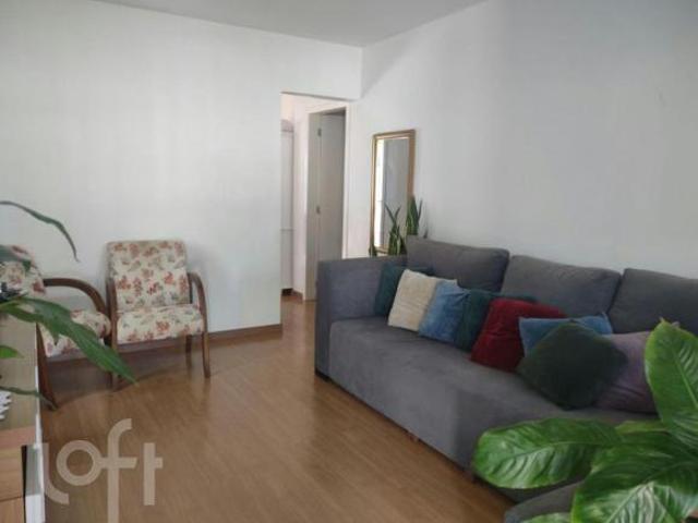 Casa à venda em Nonoai com 250 m², 4 quartos, 1 suíte, 6 vagas