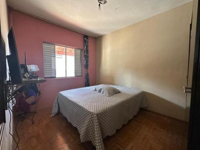 Casa à venda em Nepomuceno, no bairro Centro