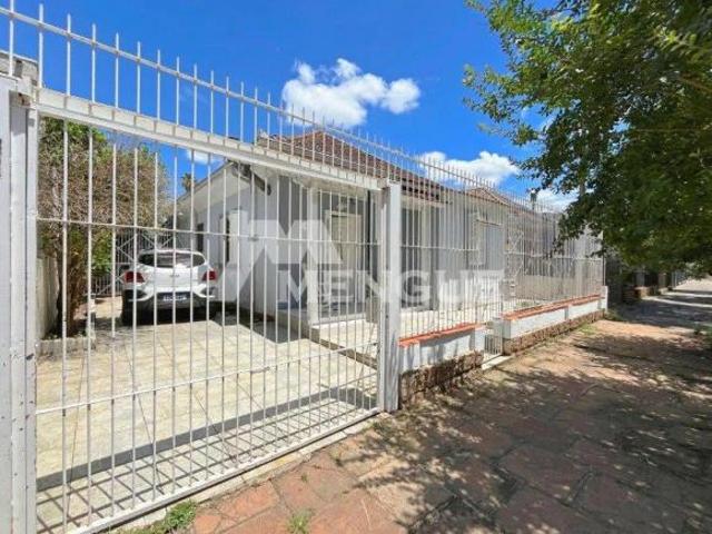Casa à venda em São João