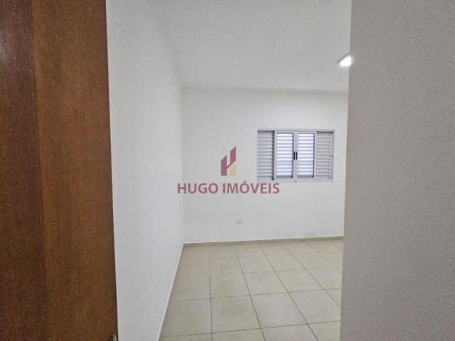 Casa à venda em São José dos Campos SP, bairro Campos de São José: 3 quartos, 1 sala, 1 banheiro, 2