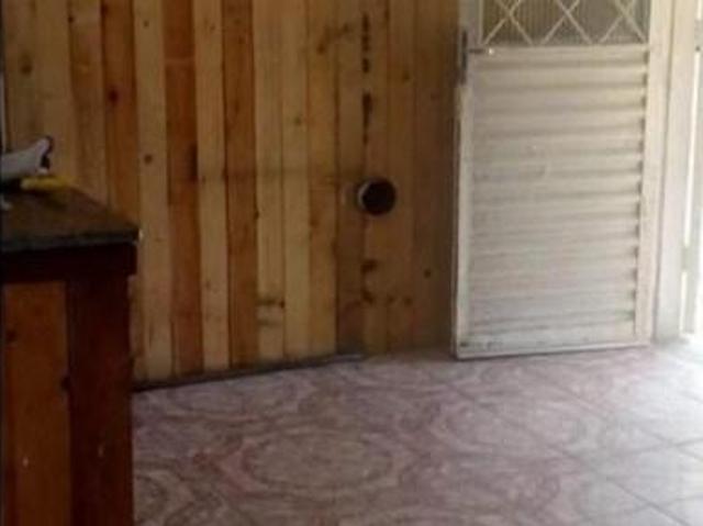 Casa à venda em São José dos Campos SP, no bairro Águas da Prata: 2 quartos, 1 suíte, 1 sala, 2 banh