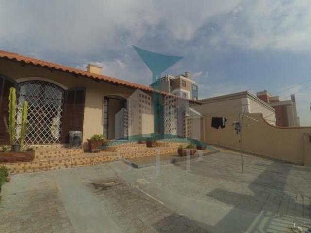 Casa à Venda em São José dos Pinhais PR 3 Qtos, 2 Suítes, 2 Salas, 3 Banheiros, 5 Vagas, 240m² Áre