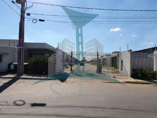 Casa à venda em São José dos Pinhais PR, bairro Ipê: 3 quartos, 1 sala, 2 banheiros, 3 vagas de gara