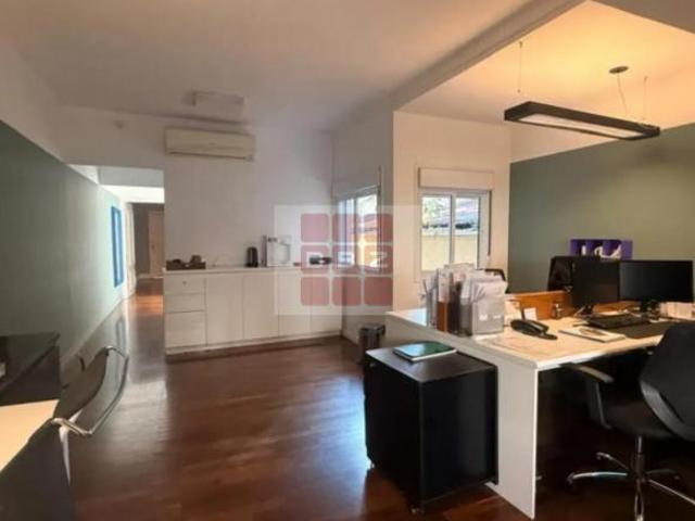 Casa à venda em São Paulo SP, bairro Sumaré: 2 quartos, 1 suíte, 2 banheiros, 1