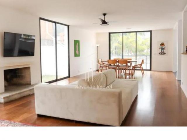 Casa à venda em São Paulo SP, Jardim das Bandeiras: 5 quartos, 2 suítes, 2 salas