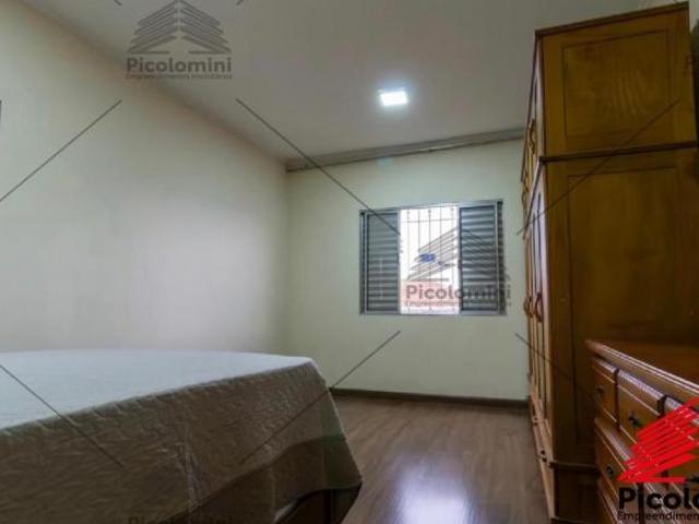 Casa à venda em São Paulo SP, Vila Carrão, com 2 quartos, sala, 2 banheiros, 4 vagas de garagem
