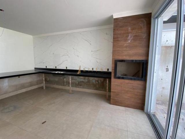 Casa à venda em Sorocaba, Condomínio Campos do Conde, com 3 suítes, com 162 m²