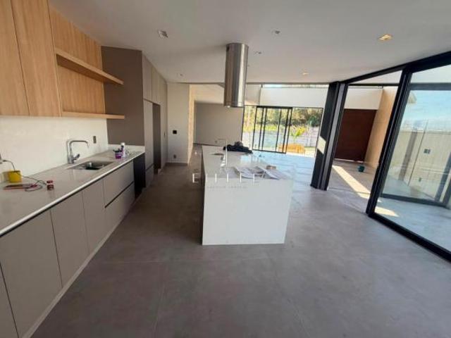 Casa à venda em Sorocaba, Além Ponte, com 3 suítes, com 360 m², Condomínio Bouganville