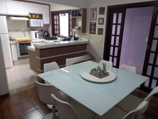 Casa à venda em Sorocaba SP: 3 quartos, 1 suíte, 2 salas, 3 banheiros, 2 vagas de garagem na Vila As
