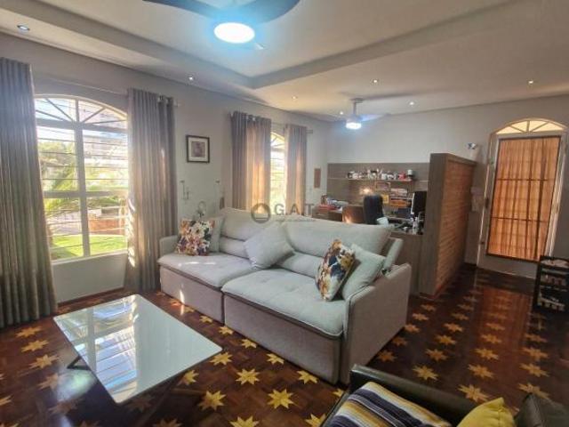Casa à venda em Sorocaba SP, Vila Trujillo, 3 quartos, 1 suíte, 2 salas, 3 banheiros, 3 vagas, 205,5