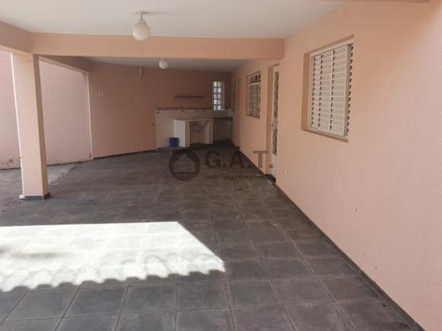 Casa à venda em Sorocaba SP, Vila Haro: 3 quartos, 2 salas, 1 banheiro, 3 vagas de garagem 184,87