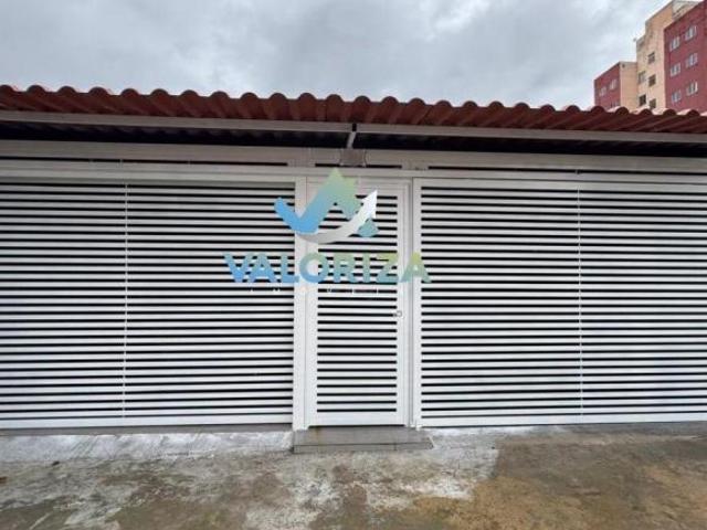 Casa a venda em Samambaia Sul com 3 Quartos 1 Suíte Próximo ao Metrô Aceita Financiamento e fgts