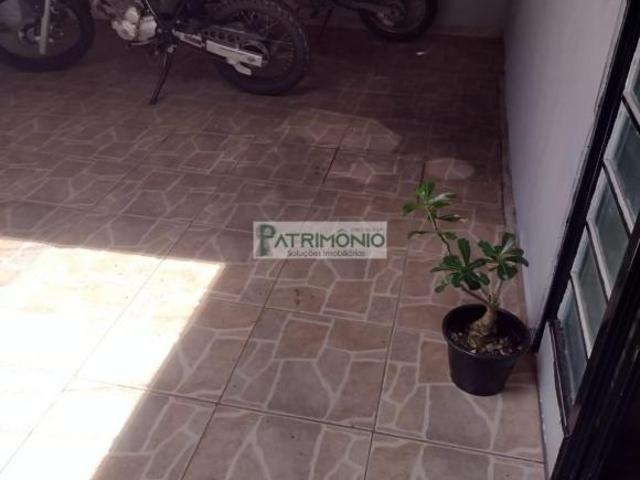 Casa à venda em Santo Antônio de Posse SP, 3 quartos, 1 suíte, 1 sala, 90,00 m²!