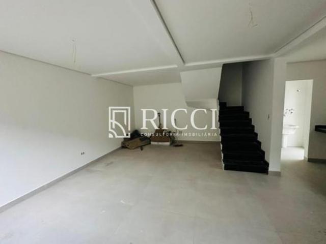 Casa à venda em Santos SP, bairro Estuário 03 quartos, 01 suíte, 1 sala, 02 vagas R$800K RICCI C