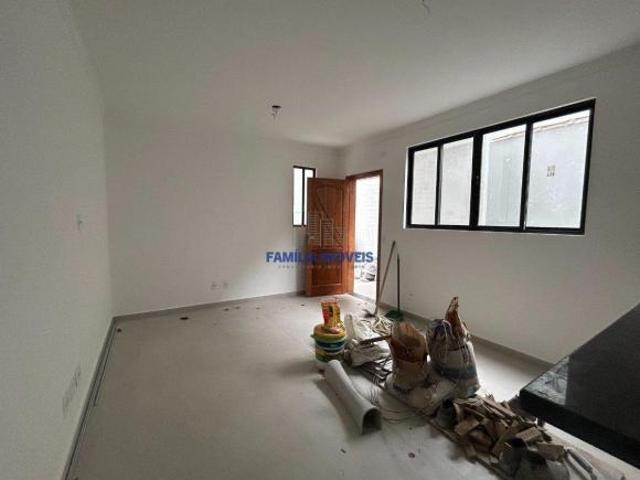 Casa à venda em Santos/SP Marapé 2 quartos 1 vaga quintal térrea