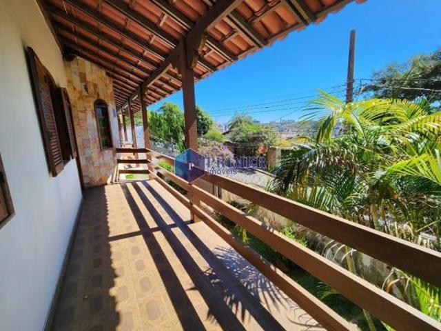 Casa à venda em Santa Lúcia