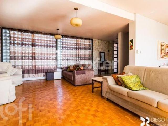 Casa à venda em Santa Tereza com 415 m², 5 quartos, 2 suítes, 4 vagas