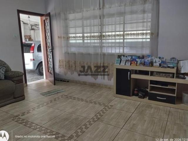 Casa à Venda em Santana com Terreno de 690m² Aceita Permuta São José dos Campos