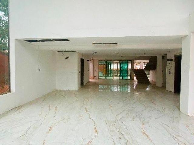 Casa à venda em Santana de Parnaíba, Alphaville, com 4 suítes, com 480 m², Resid