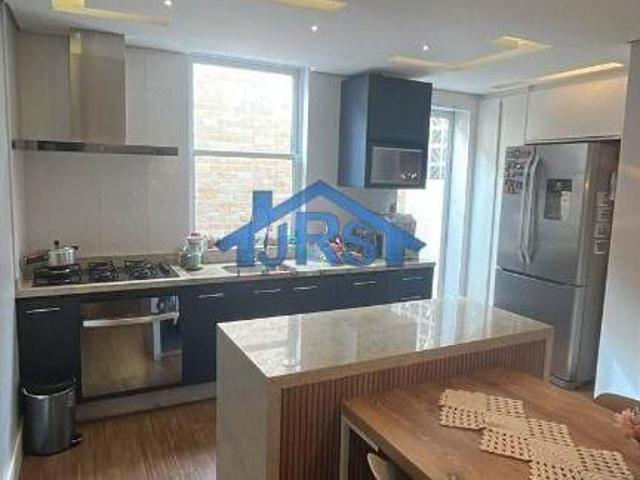 Casa à venda em Santana de Parnaíba, Parque Santana, com 2 quartos, com 110 m²