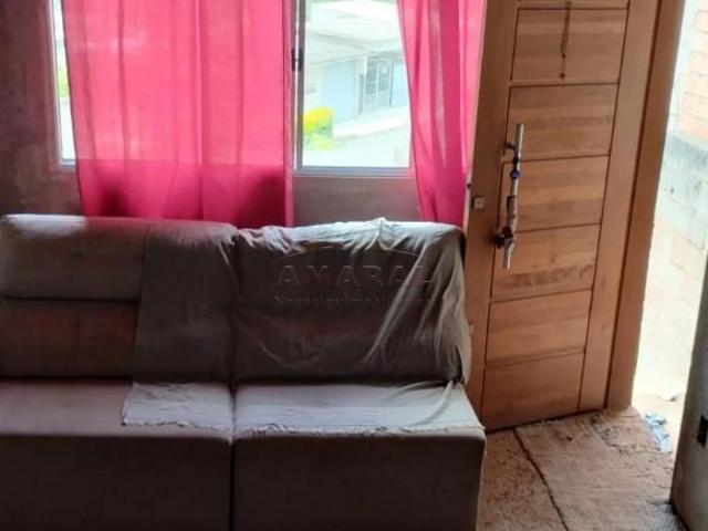 CASA À VENDA EM SUZANO COM 2 QUARTOS E 4 VAGAS ACEITA PERMUTA POR APARTAMENTO