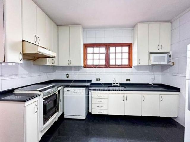 Casa à Venda em Sumaré 3 Quartos 3 Suítes, 4 Vagas, 300m² A.C