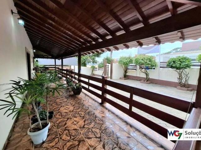 CASA Á VENDA EM POÁ SP TERRENO 1.425 M²
