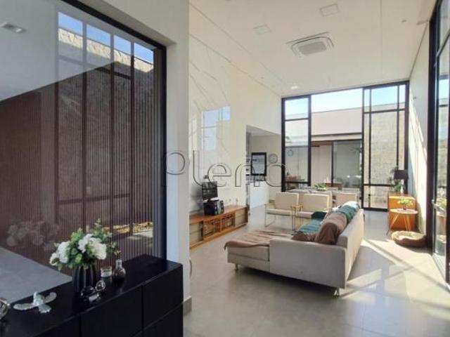 Casa à venda em Paulínia, Jardim Ypê, com 3 suítes, com 240 m², La Dolce Vita