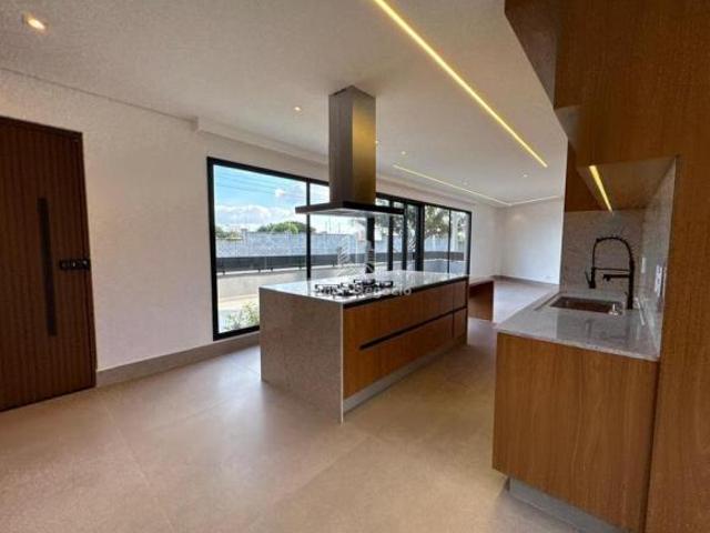 Casa à venda em Paulínia, Vila Monte Alegre, com 3 suítes, com 230 m², GERAL