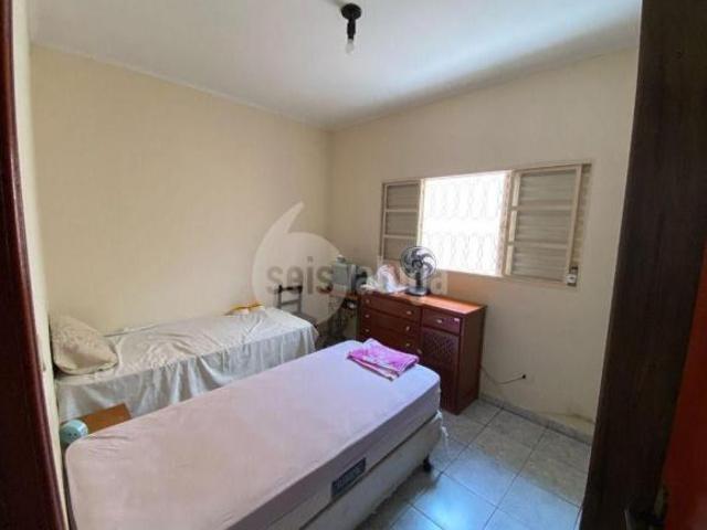 Casa à Venda em Parque Gramado Americana: 135m², 2 Dorms