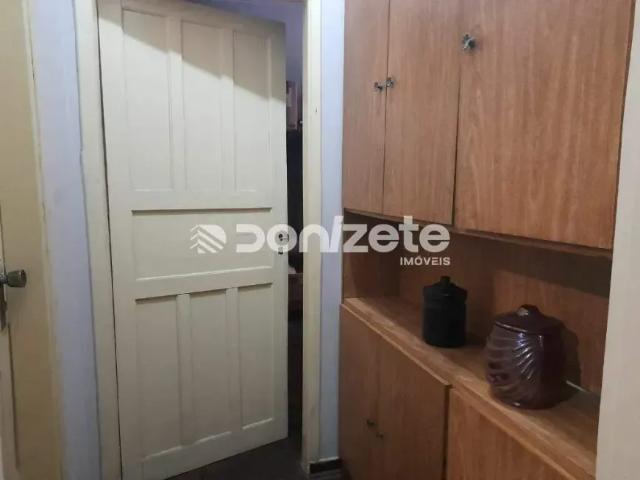Casa à venda em Parque Jaçatuba, Santo André – 2 dormitórios, 3 vagas