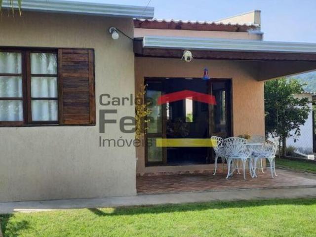 Casa à venda em Pedro de Toledo 700 m² de terreno, mobiliada e cercada pela na