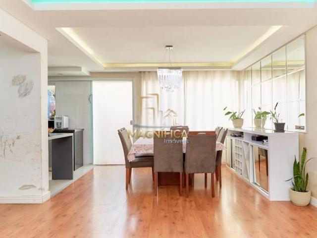 Casa à venda em Pinheirinho